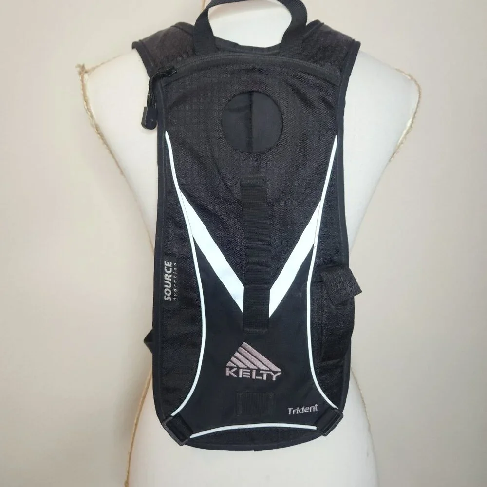 Kelty Trident Hydration Backpack Hiking Camping 2L Outdoors